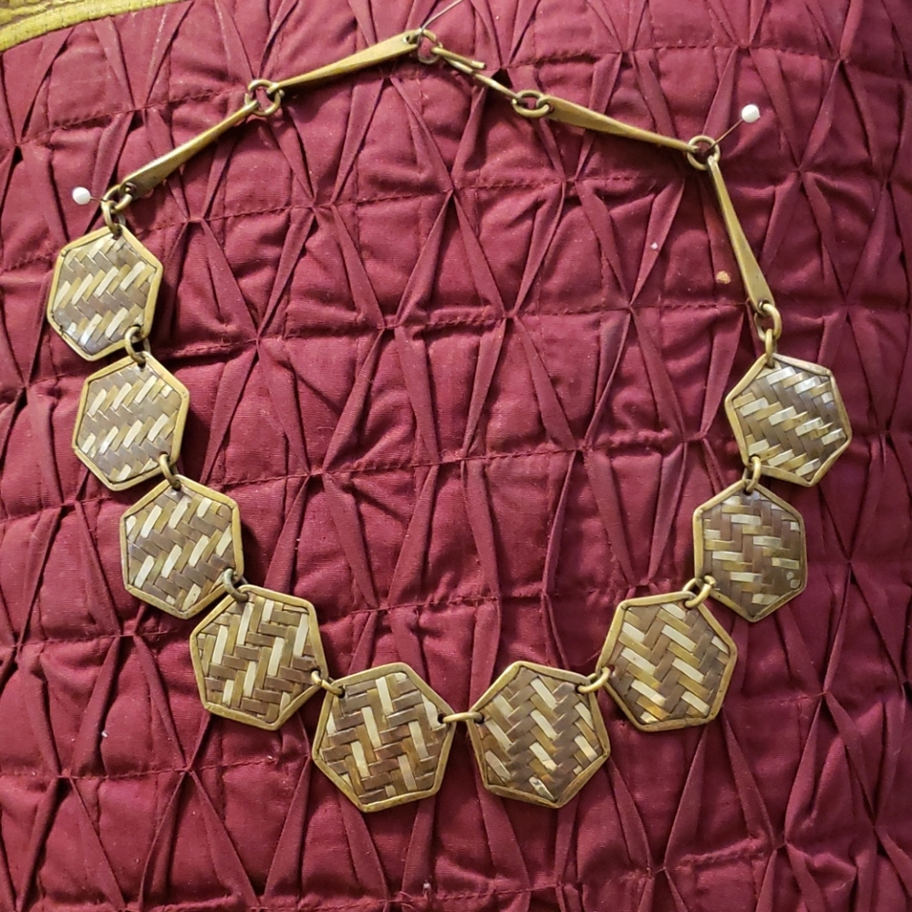 Vintage tri-color metal necklace